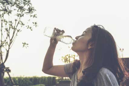 drink water helps in reducing weight